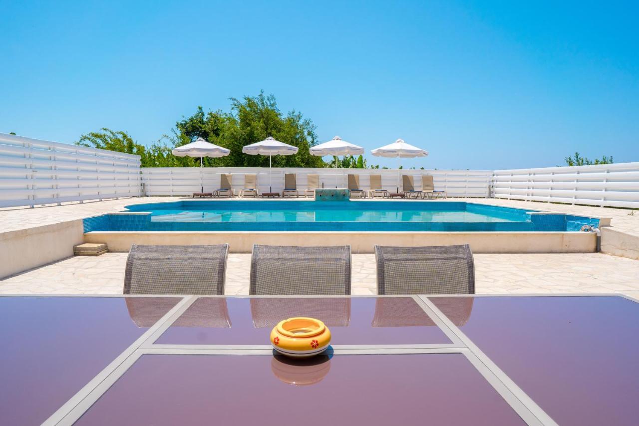 Oniros By Prestige Bookings Peyia Esterno foto