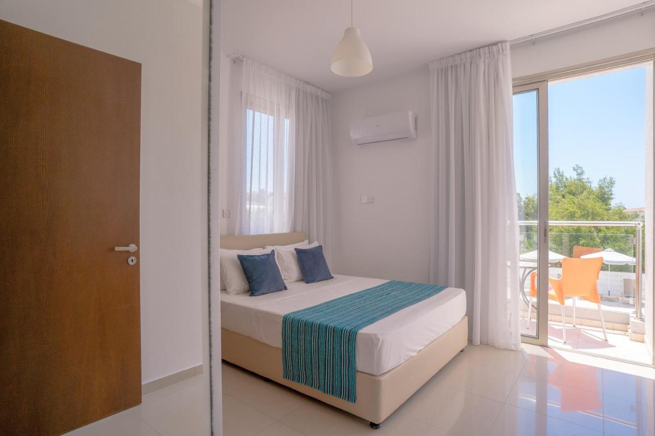 Oniros By Prestige Bookings Peyia Esterno foto