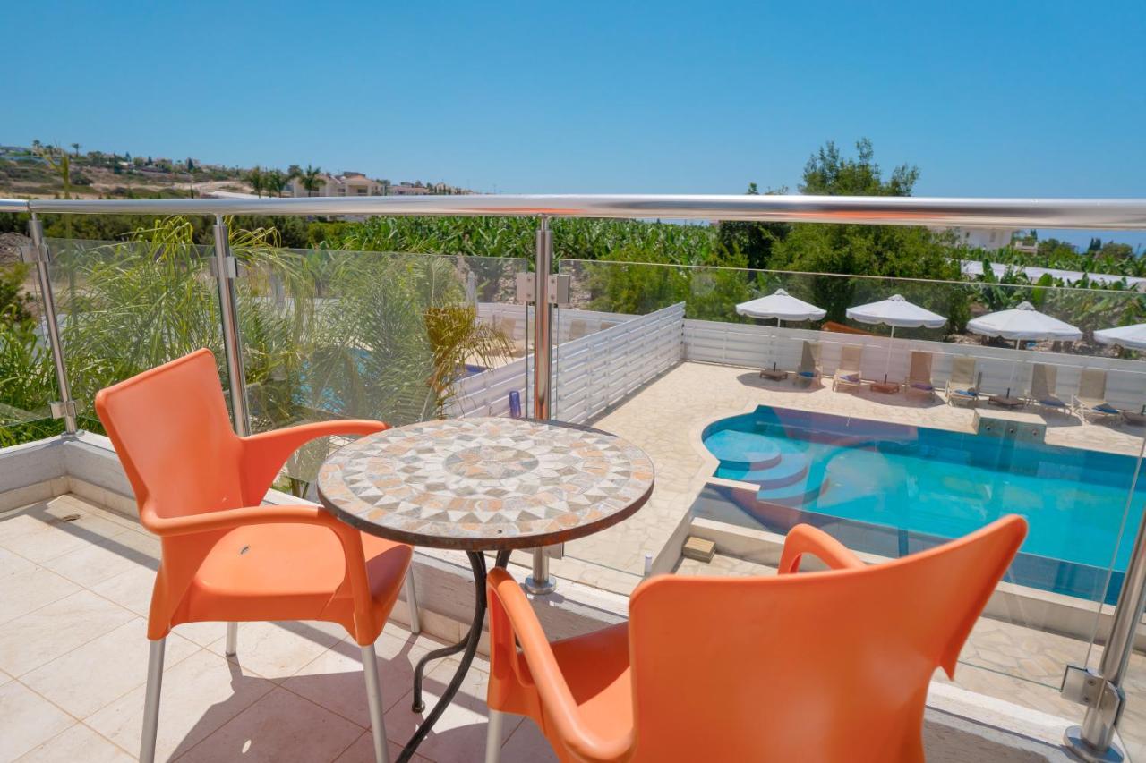 Oniros By Prestige Bookings Peyia Esterno foto