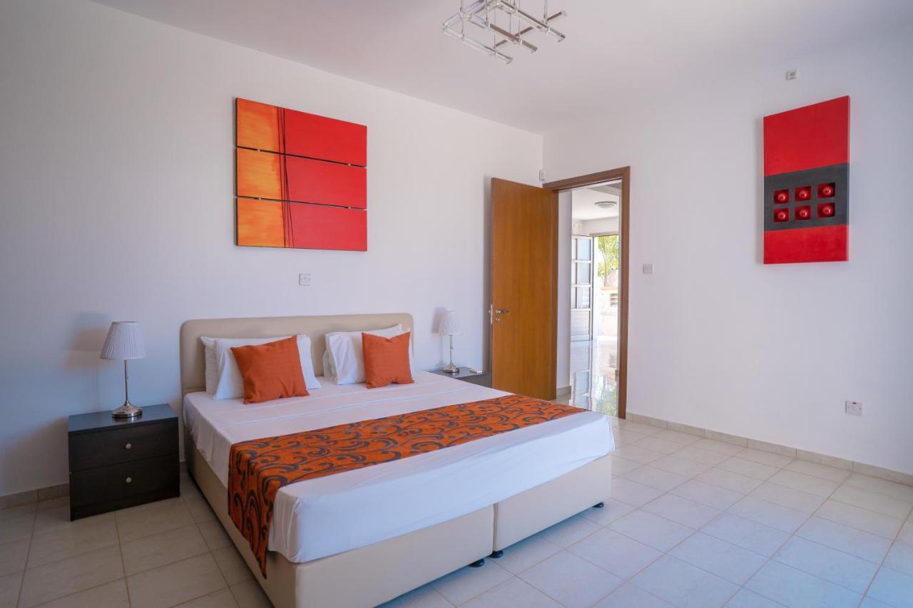 Oniros By Prestige Bookings Peyia Esterno foto