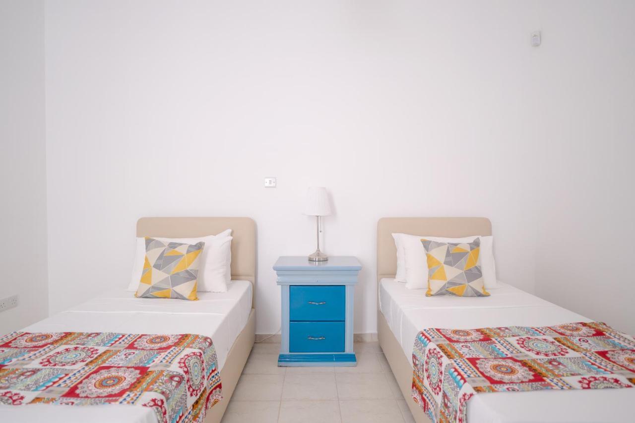 Oniros By Prestige Bookings Peyia Esterno foto